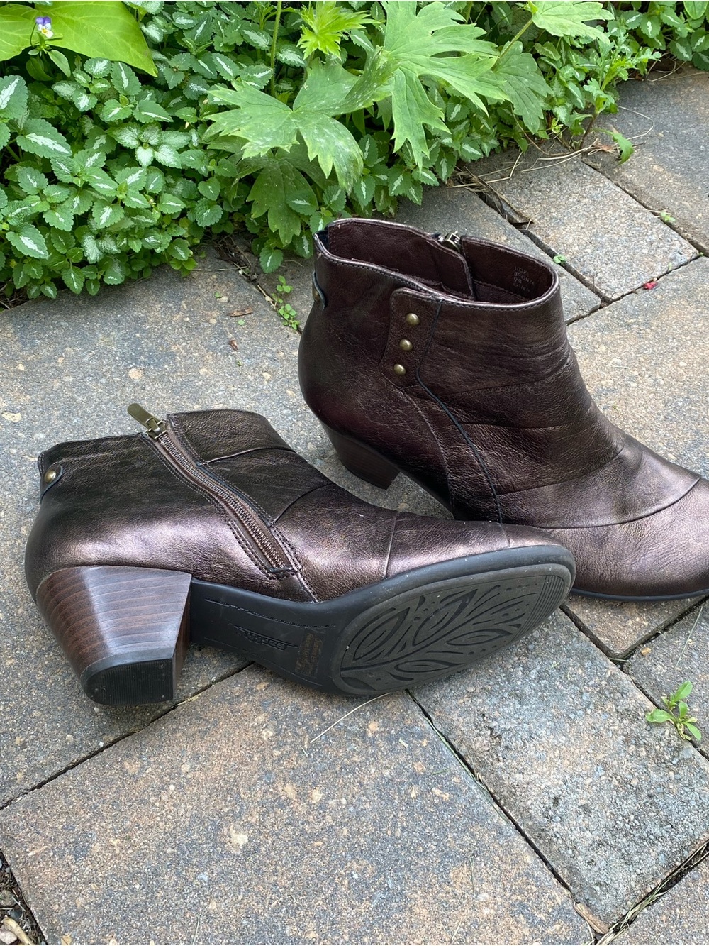 Earth BRONZE Leather Boots, 9B Summer Sale